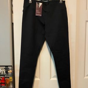 Zella mid-rise Live-In leggings NWT, size L